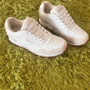 Reebok Women's Cream and White Sneakers